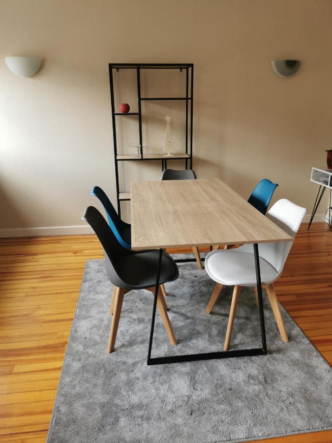 Chambre Privee Dans Appart Partage, Centre Ville, Avec Vue Sur Les Monuments Le Puy-en-Velay Exterior photo